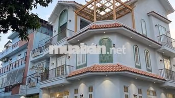 Chính chủ cho thuê biệt thự 2 MT ở cung đường Hoa Phú Nhuận, nhà mới 