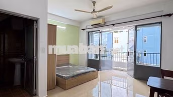 CHDV 1PN TÁCH BẾP BAN CÔNG - FULL NỘI THẤT CƠ BẢN NGAY NGÃ TƯ BẢY HIÊN