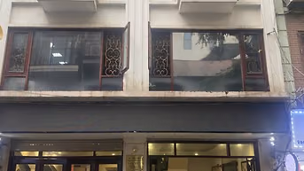 Cho thuê nhà mặt phố Bùi Thị Xuân, Hai Bà Trưng, tầng 1, DT 80 m2