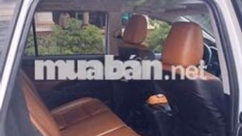 Toyota Innova 7 chỗ Trắng 110.000 km