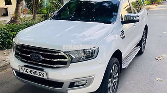 Everest Titanium 4WD 2019 Trắng 1 chủ full hãng