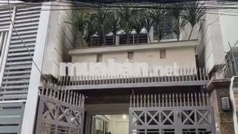 NHÀ ĐẸP HẺM Ô TÔ ĐIỆN BIÊN PHỦ - LÕI TRUNG TÂM Q.3