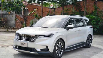 KIA Carnival 2.2D Luxury 2022 Trắng 55.000 km