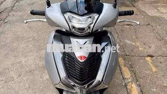 ⭕️⭕️ SH 125 CBS bạc Posche T12/2018