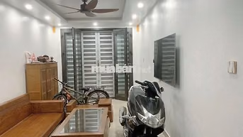 Tôi chính chủ bán nhà 11 ngách 102 ngõ 180 Phố Nguyễn Lương Bằng, ĐĐ