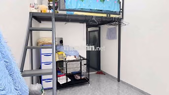 🔥PHÒNG GÁC TÁCH BẾP TẦNG TRỆT_SẴN MÁY LẠNH_GẦN HUFLIT TRƯỜNG SƠN