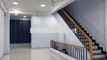 Cho thuê nhà thông suông KDC Biconsi gần cụm trường học các cấp 