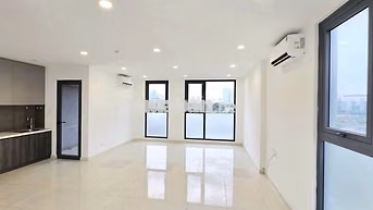 Cho thuê căn góc 55m2 LavidaPlus Q7,Nhà trống, đối diện trường Rmit