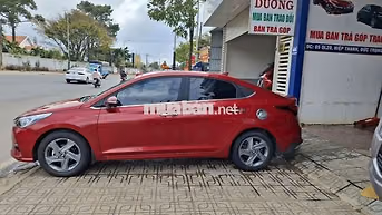 Hyundai Accent Cao cấp nhất Tự động Đỏ