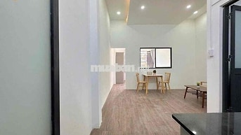 Cho Thuê Căn Hộ 1 Phòng Ngủ Cửa Sổ Trời Thoáng Ngay Lạc Long Quân