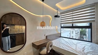 PHÒNG ĐẦY ĐỦ NỘI THẤT BAN CÔNG CỬA SỔ TRỜI_ NGAY TRƯỜNG CHINH THAMLUON