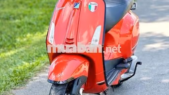 Piaggio Sprint 125ccABS 2023.odo 8k.Zin Nguyên Bản