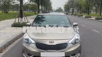 Kia K3 đời 2015 bản 2.0 màu vàng cát
