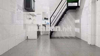 PHÒNG BAN CÔNG -  1 TRỆT - 1 LẦU - 2WC