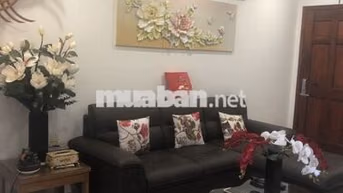 Bán chung cư đường Cách Mạng Tháng 8   50m2, 2PN,  giá 2.4 tỷ