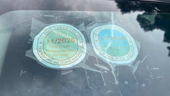 Thông báo đấu giá tài sản là xe Mazda BKS 30E-770.30