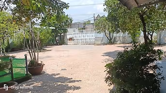 Mặt bằng kinh doanh gần vòng xoay cổng 11 phường Phước Tân 