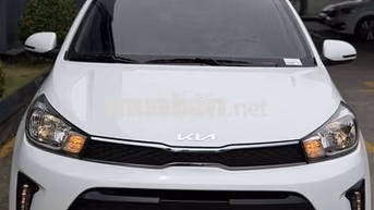 Kia Soluto MT Deluxe 2026 màu trắng, mới 100%