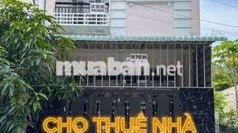 cho thuê nhà nguyên căn nhà đẹp đã lắp màn rèm cửa