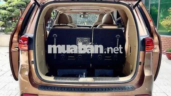 Kia Sedona Bản full Dầu màu Nâu