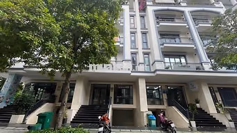 Cho thuê văn phòng 133m² full nội thất – Chỉ 15,5tr – Vạn Phúc City