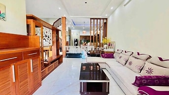 Cho thuê nhà 3 tầng kiệt oto đường nhựa 5m 2/9