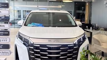 BYD M9 Pre 2026 -Trắng xe Sẵn Tặng ưu đãi 50Triệu