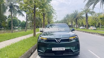 VinFast VF9 Plus 2024 Xanh rêu 6 chỗ