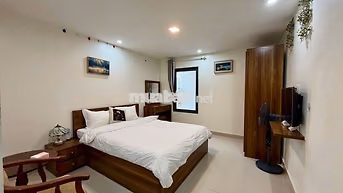CHO THUÊ CĂN HỘ 2PN FULL NỘI THẤT CÓ SÂN VƯỜN Ở ĐƯỜNG TRẦN QUANG KHẢI