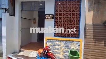 Cần bán gầp nhà  cầp 4P ĐHT gần chợ cây sộp .DT 3,7 x21  nhà mới