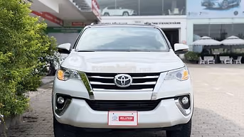 Toyota Fortuner 2018 2.4L 4x2 AT Trắng