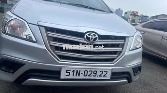 Toyota Innova 2015 Bạc 7 chỗ Sàn Xăng