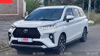 Toyota Veloz Cross 7 chỗ Trắng 26.346 km