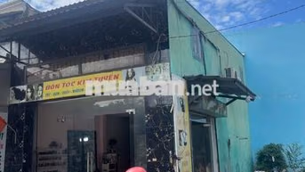 Cần bán nhà 2 mặt tiền giá 2 tỷ 850 diện tích 4*10