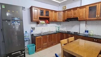 Nhà nguyên căn Đường Nguyễn Hữu Cảnh P22 Quận BT cho thuê