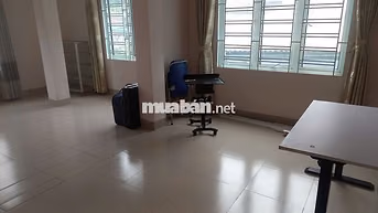 Cho thuê mặt bằng làm của hàng ở Ngã Tư Sở gần Royal City