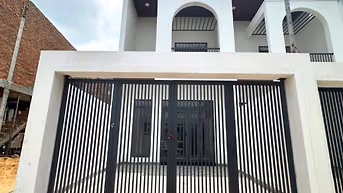 Bán gấp nhà c4 gần chợ Phú Lạc - giá 760tr