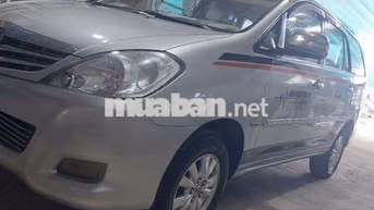 Toyota Innova V 2011 Số tự động Bạc