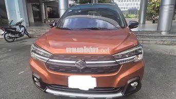 Suzuki XL7 màu cam