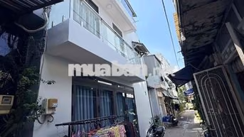 Nhà Nguyên Căn Cho Thuê Ngay Trung Tâm Tân Phú
