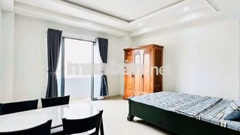 Toà nhà Thang máy - Hầm xe Bạch Đằng Bình Thạnh đi bộ qua ĐH Hồng Bàng