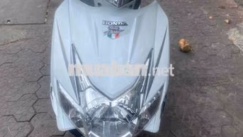Honda Air Blade nẹp xi 2011 trắng