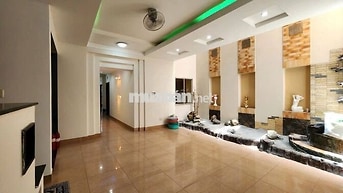 NHÀ Q.5 NGANG 9M – 180M², 10PN 11WC, THANG MÁY