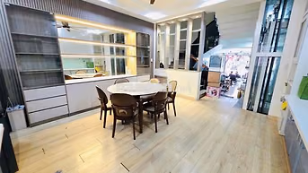 📍Cho thu.ê nhà 4 tầng mặt tiền #TIỂU #LA - ( ngang 5m , thang máy )