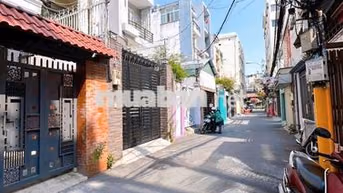 Chính chủ cần bán nhà gần Phố đi bộ Nguyễn Huệ Quận 1