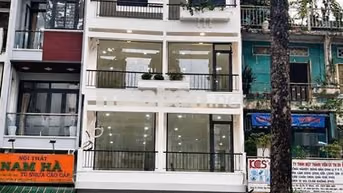CHO THUÊ NHÀ MẶT TIỀN :  Ngô Gia Tự, Quận 10.