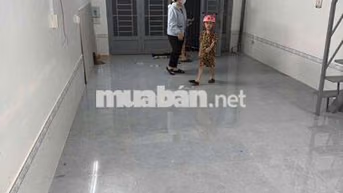 Gần Vịt Quay Hùng Trang, 4m x 10, 1 Lửng,  Chỉ 4tr/Tháng