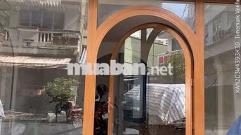 Cho thuê MT 5x8 41m2, 6 tầng, 4 phòng, 5 WC đường Ca Văn Thỉnh