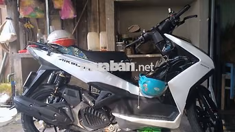 Honda Air Blade Trắng đen Tự động