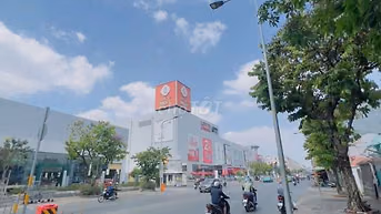 Bán nhà 162m2 ngay siêu thị Lotte nguyễn văn lượng đường thông 8m 17t